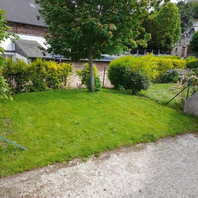 Jolie Maison Avec Jardin Honfleur Exterior photo
